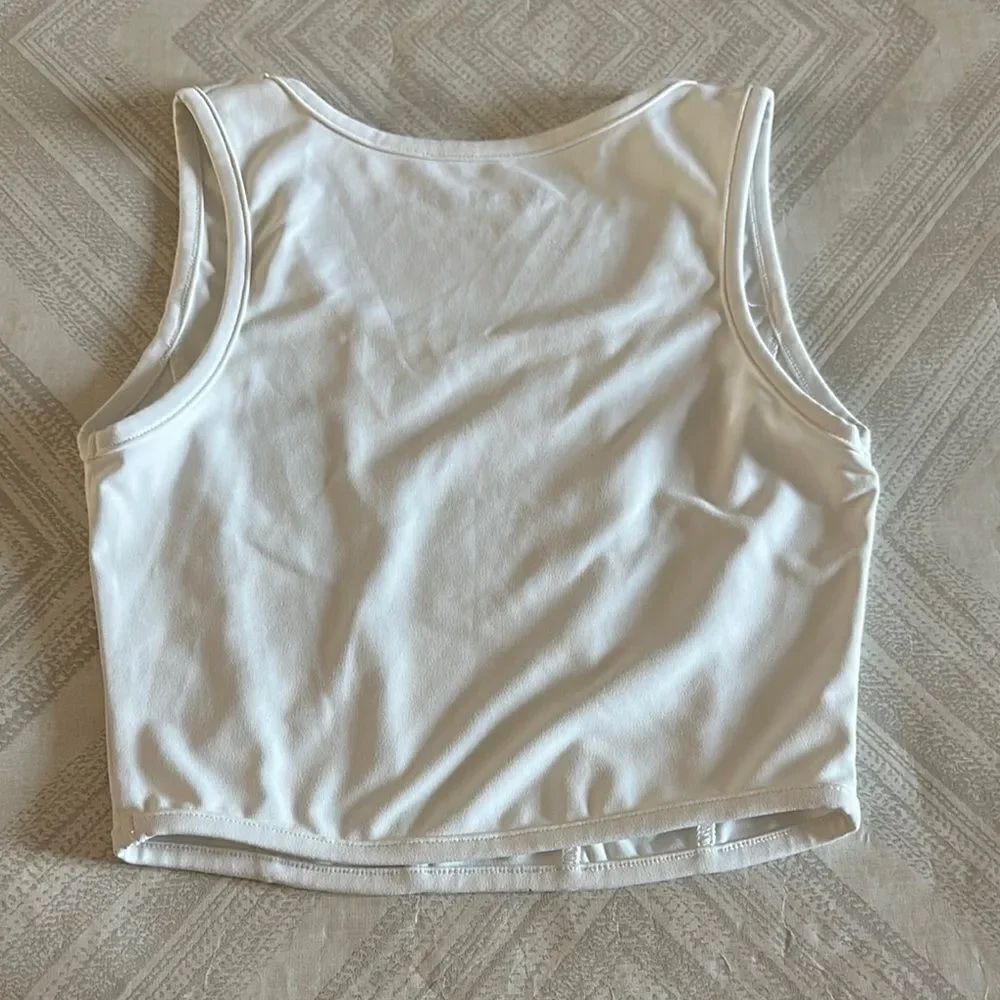 Katie J NYC Girls White Cropped Top - Size XS - Picture 5 of 5